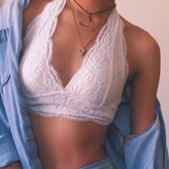 Urban Outfitters Lace Halter Bralette - Picture 3 of 4